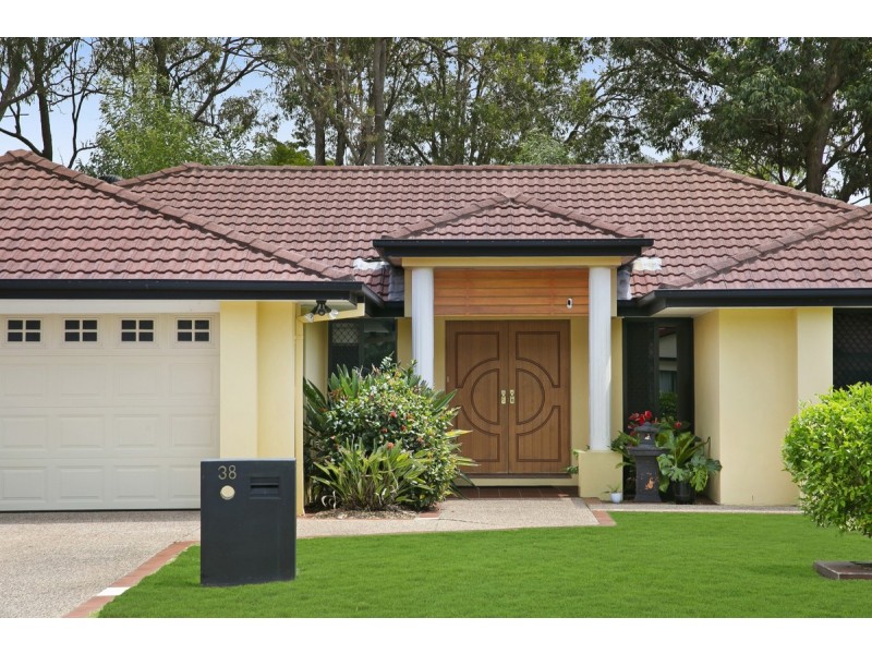 38 Petworth Court, Arundel QLD 4214
