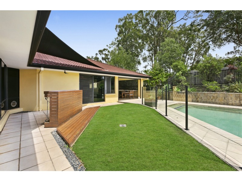 38 Petworth Court, Arundel QLD 4214