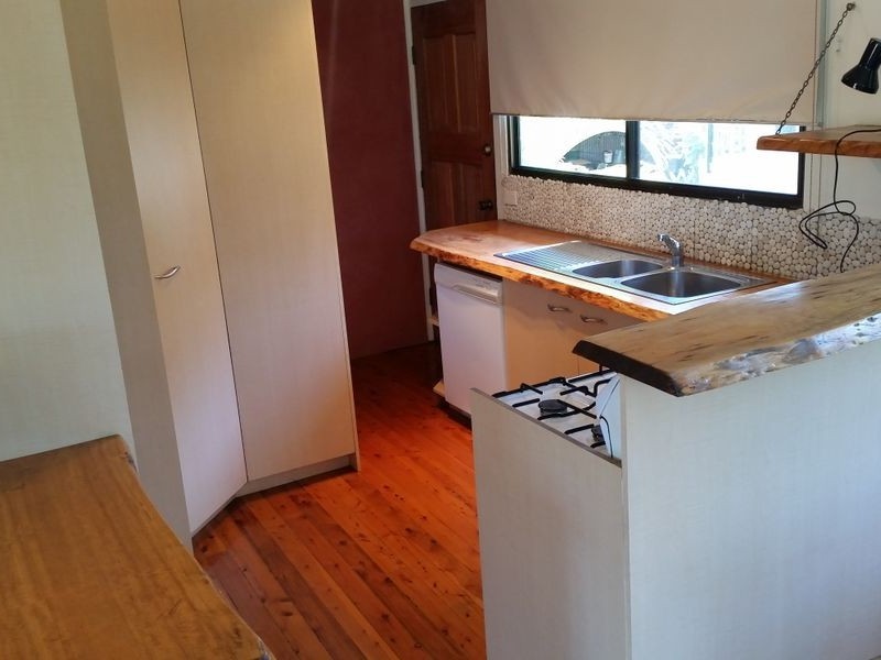 4 Terrigal Crescent, Southport QLD 4215