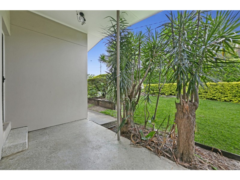 17 Eileen Avenue, Southport QLD 4215