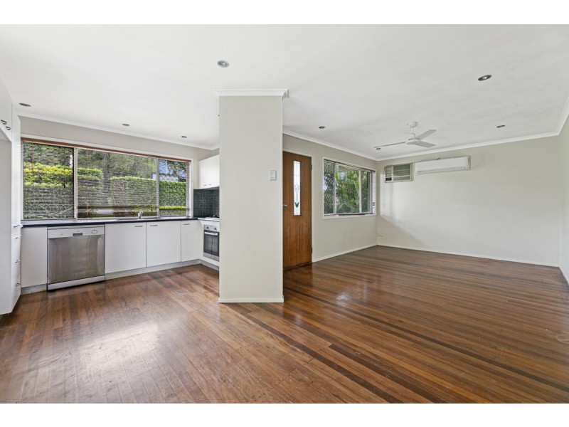 17 Eileen Avenue, Southport QLD 4215