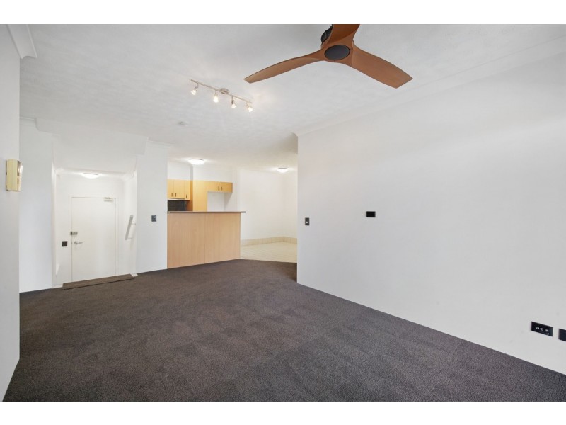 16/52 Queen Street, Southport QLD 4215