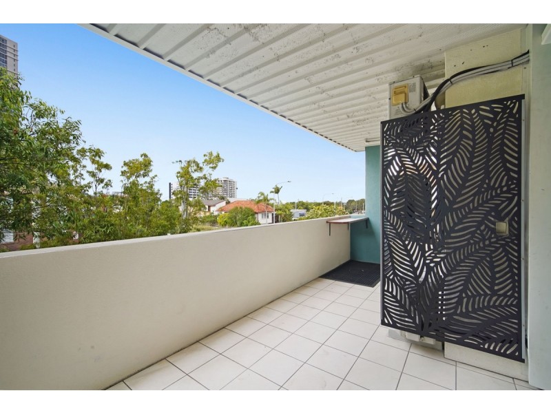 16/52 Queen Street, Southport QLD 4215