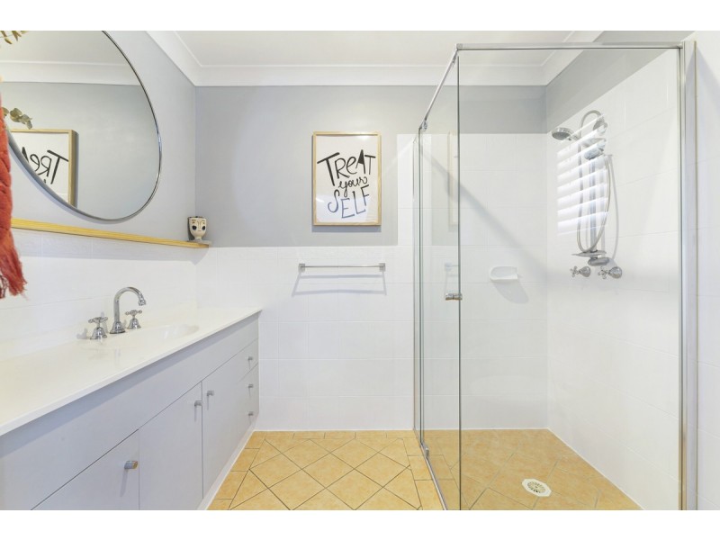 2/21 Ewan Street, Southport QLD 4215