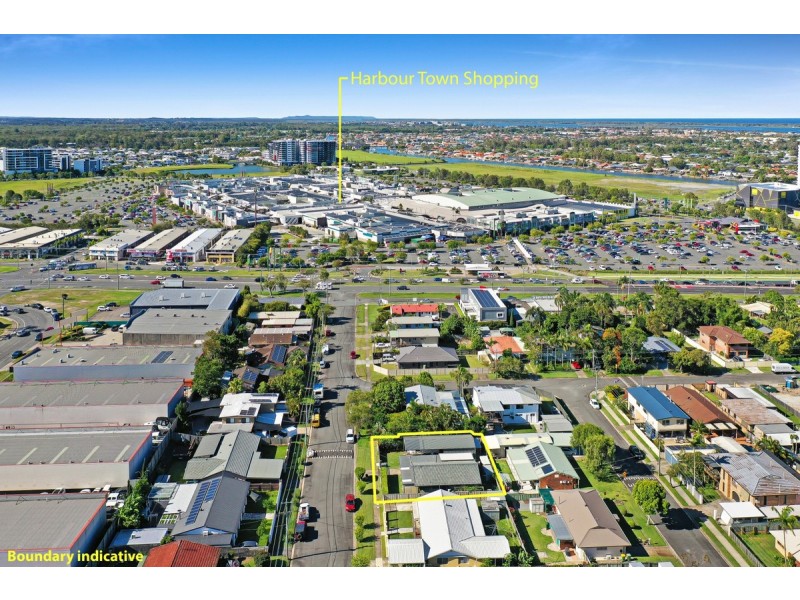 13 Hepworth Street, Arundel QLD 4214