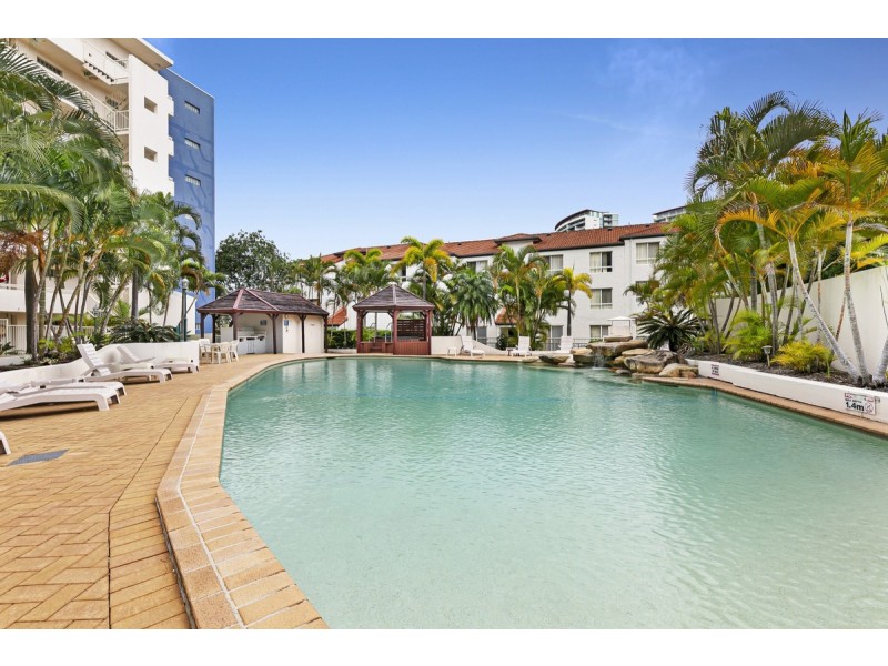 25/106-108 Marine Parade, Southport QLD 4215