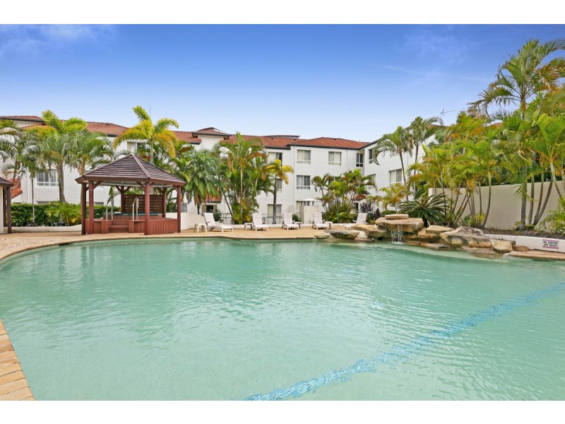 25/106-108 Marine Parade, Southport QLD 4215