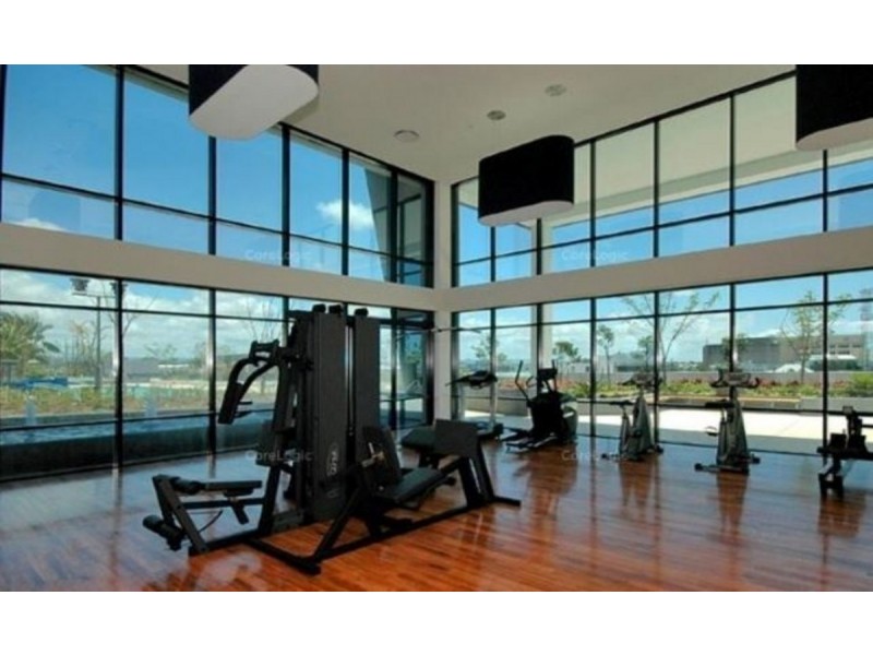 22203/5 Lawson Street, Southport QLD 4215