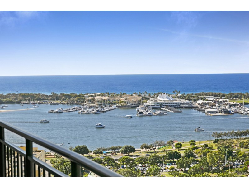 22203/5 Lawson Street, Southport QLD 4215