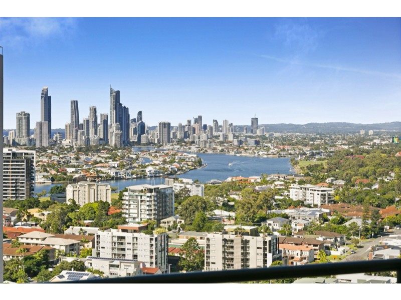 22203/5 Lawson Street, Southport QLD 4215
