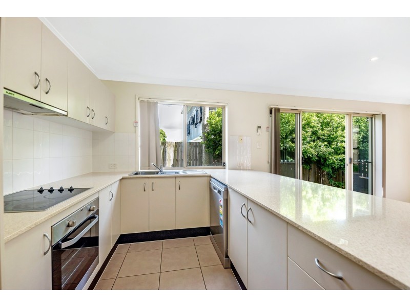 10/32-34 Margaret Street, Southport QLD 4215
