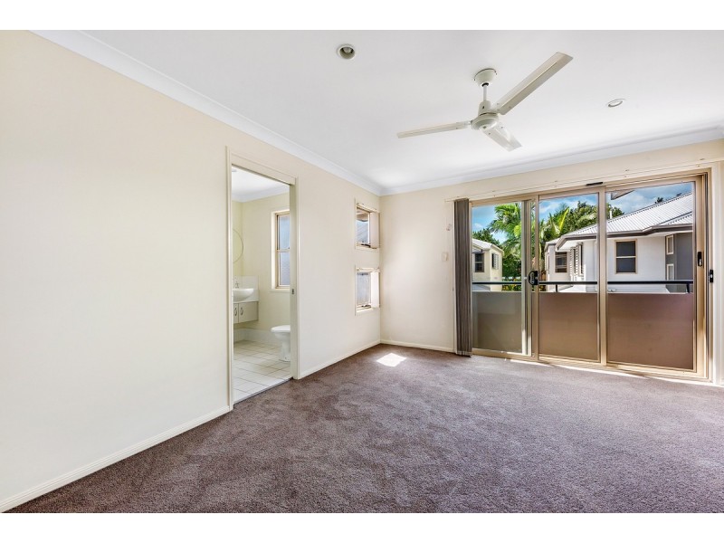 10/32-34 Margaret Street, Southport QLD 4215