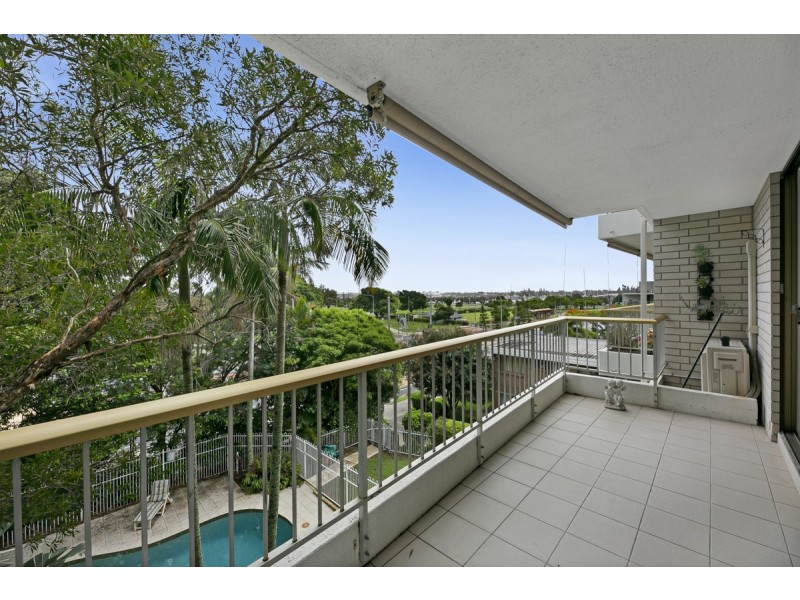 201/65 Bauer Street, Southport QLD 4215