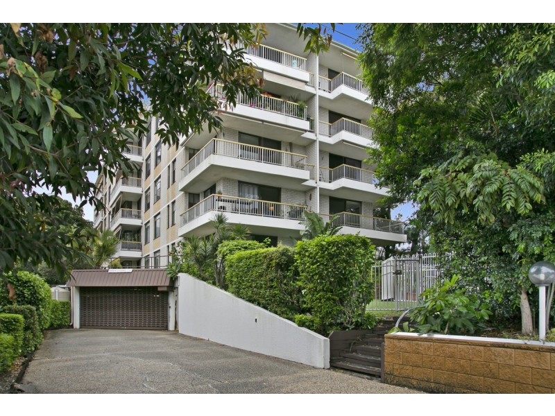 201/65 Bauer Street, Southport QLD 4215