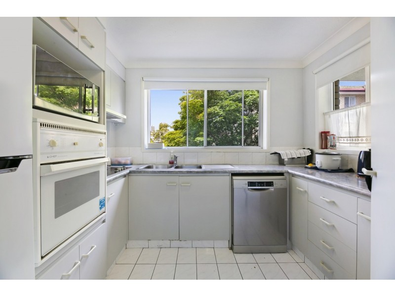 7/16 Whitby Street, Southport QLD 4215