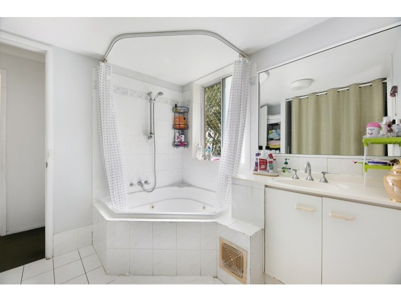 7/16 Whitby Street, Southport QLD 4215