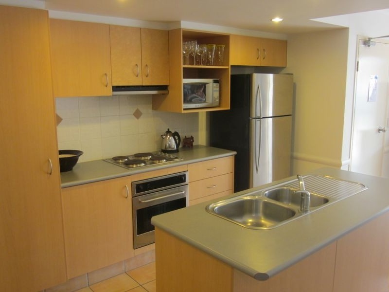 4/8-10 Lloyd Street, Southport QLD 4215