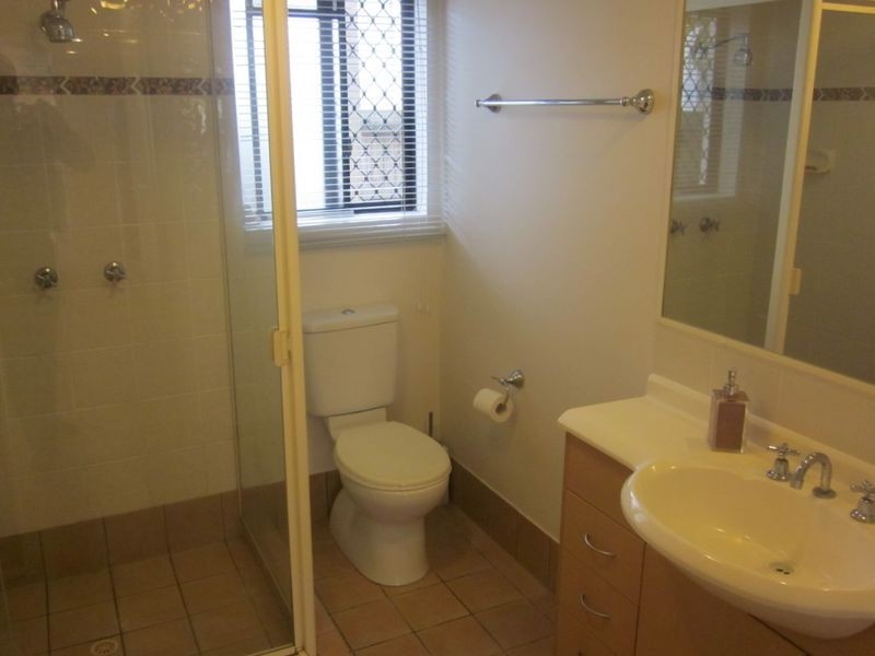 4/8-10 Lloyd Street, Southport QLD 4215