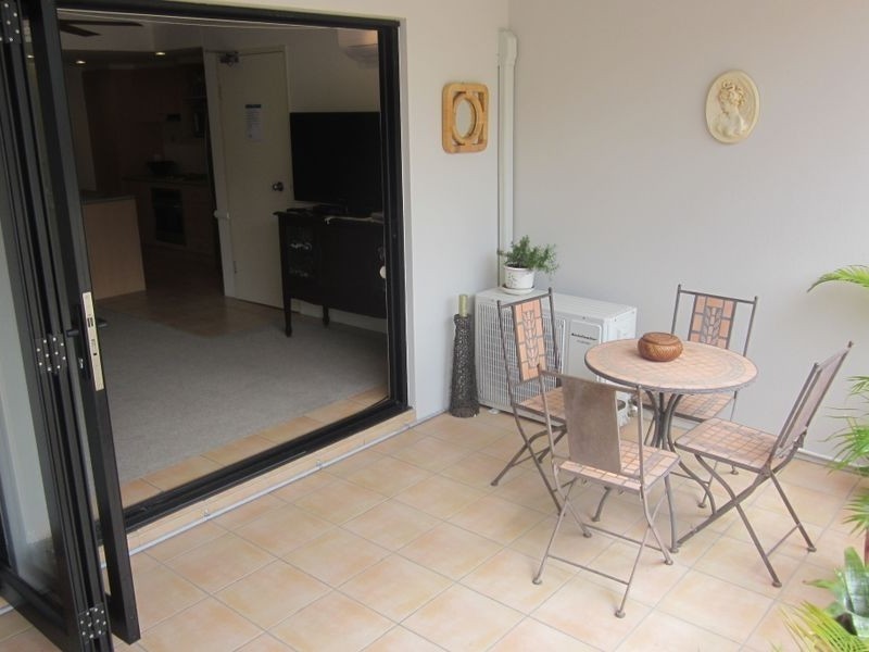 4/8-10 Lloyd Street, Southport QLD 4215