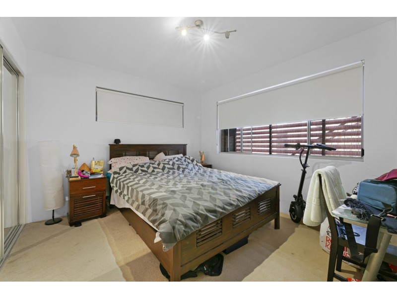 1/59 Bayview Street, Runaway Bay QLD 4216