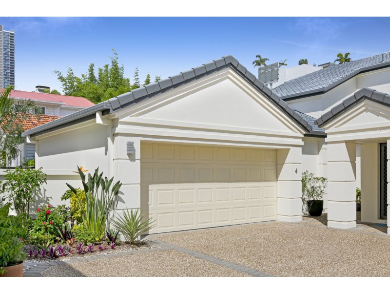 4/23-25 Bauer Street, Southport QLD 4215