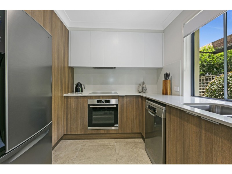 4/23-25 Bauer Street, Southport QLD 4215