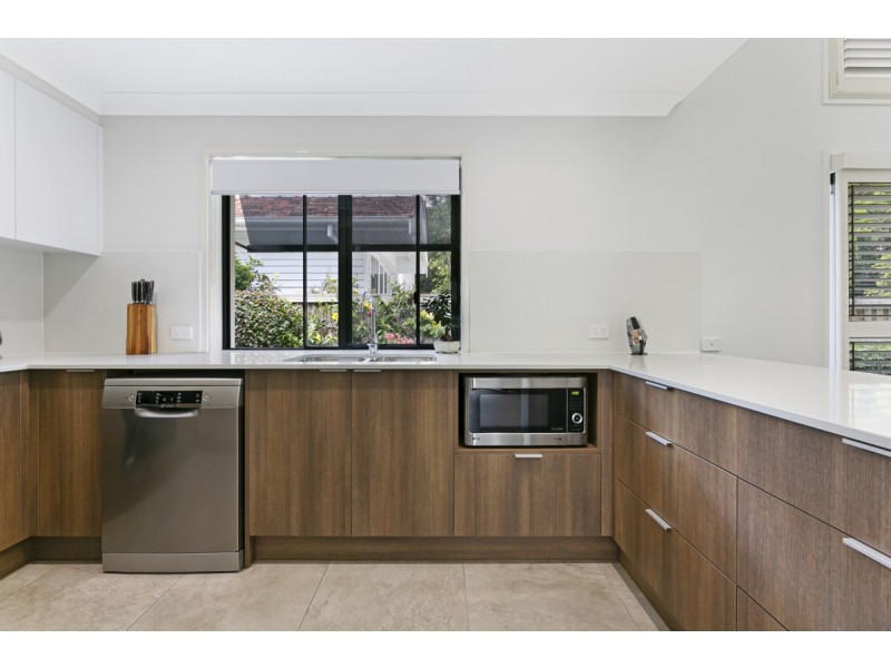 4/23-25 Bauer Street, Southport QLD 4215