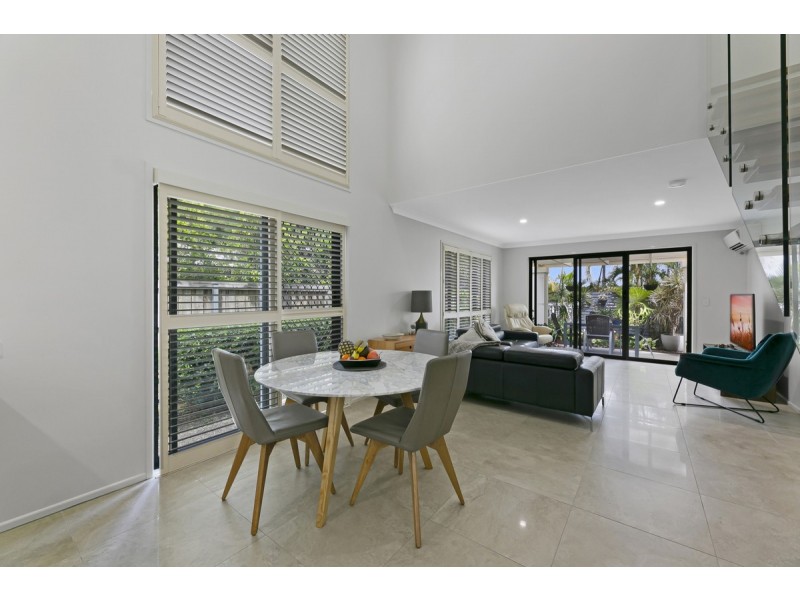 4/23-25 Bauer Street, Southport QLD 4215