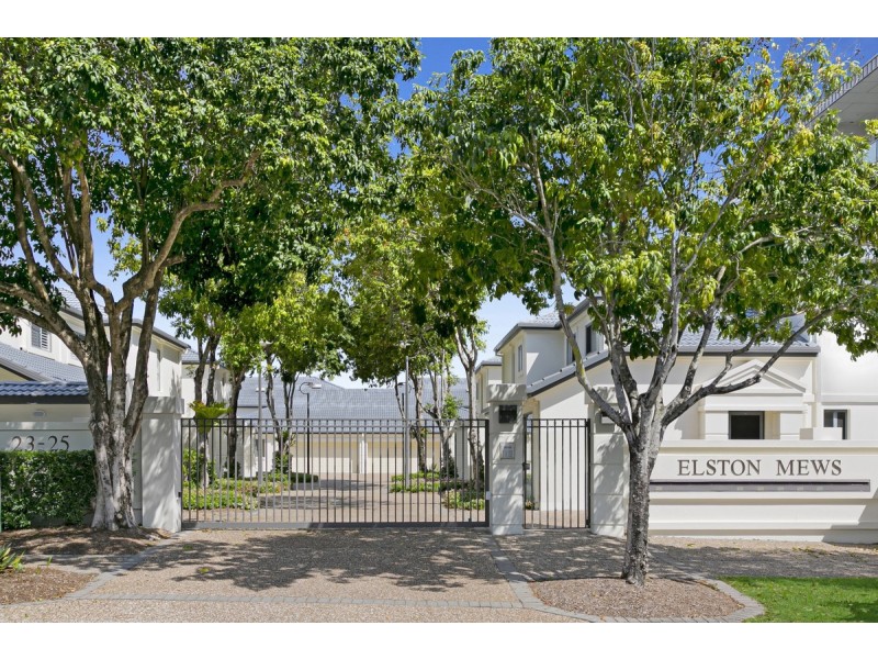 4/23-25 Bauer Street, Southport QLD 4215