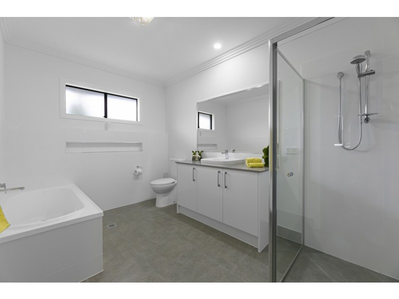 2/36 Margaret Street, Southport QLD 4215