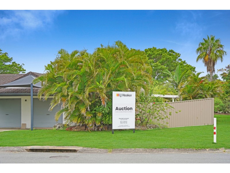 2/1 Liam Court, Labrador QLD 4215