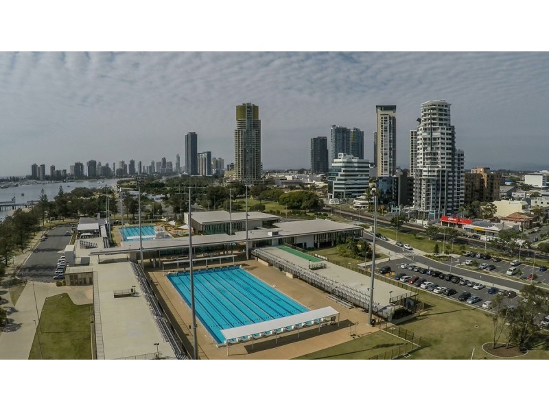 15 Lara Avenue, Southport QLD 4215