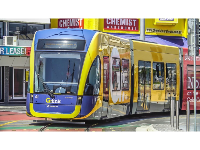 15 Lara Avenue, Southport QLD 4215