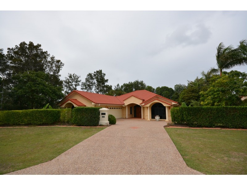 3152 Riverleigh Drive, Hope Island QLD 4212