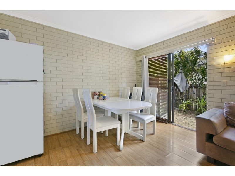 8/9 Proud Street, Labrador QLD 4215