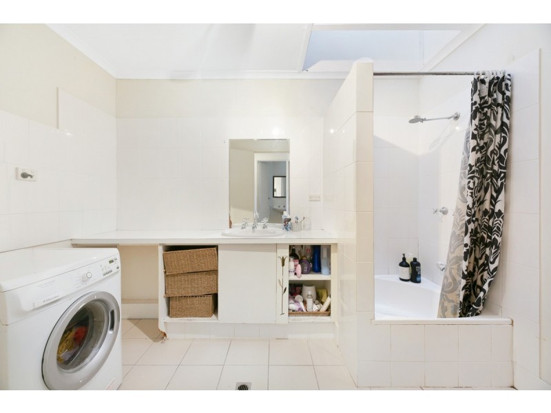 8/9 Proud Street, Labrador QLD 4215