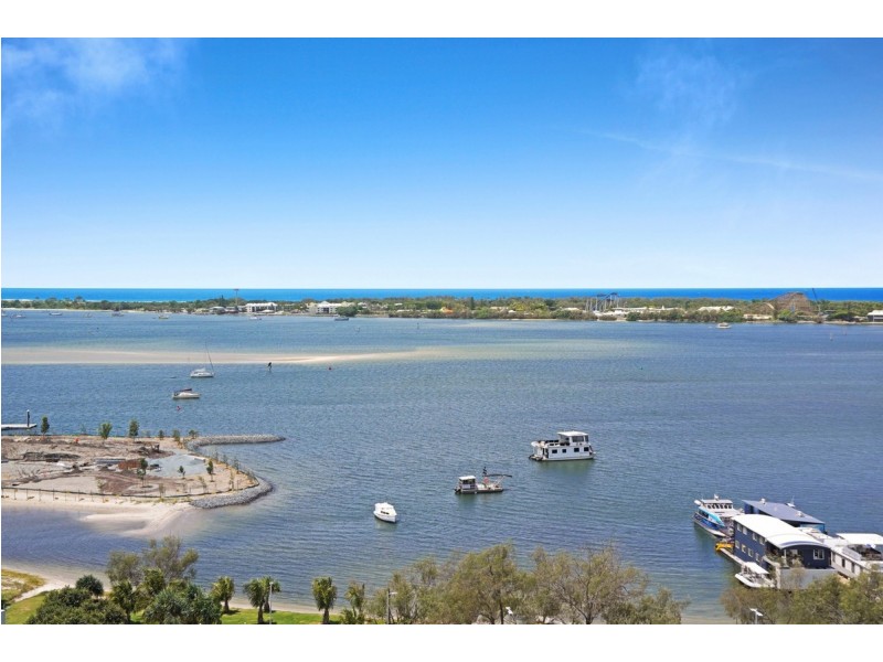 13C/114 Marine Parade, Southport QLD 4215