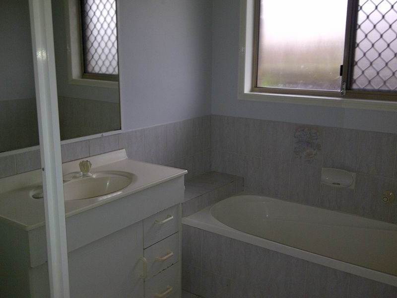 1/9 Conventry Court, Labrador QLD 4215