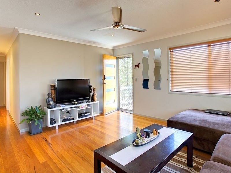18 Magnolia Avenue, Hollywell QLD 4216