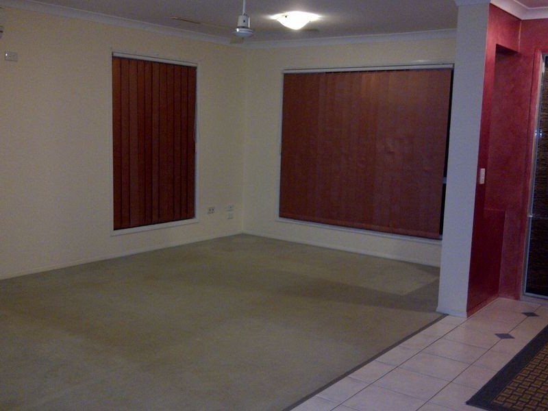 26 Madasin Close, Arundel QLD 4214