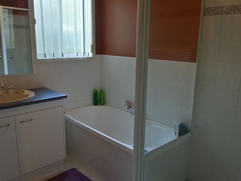 26 Madasin Close, Arundel QLD 4214