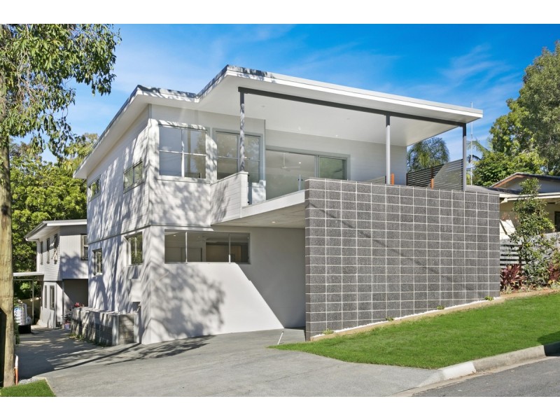 2/8 Margaret Street, Southport QLD 4215