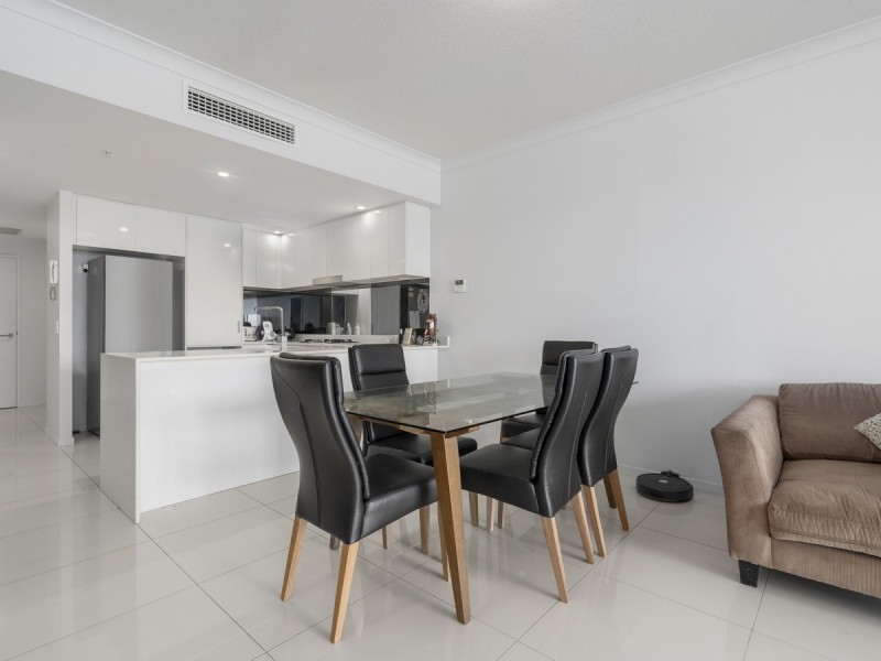 2302/5 Harbourside Court, Biggera Waters QLD 4216