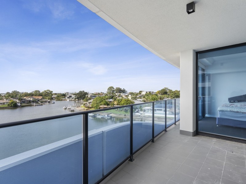 2302/5 Harbourside Court, Biggera Waters QLD 4216