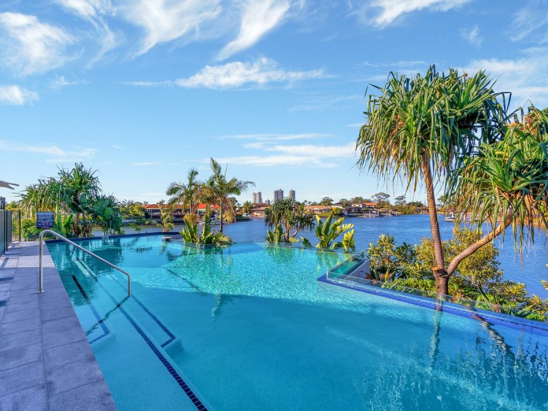 2302/5 Harbourside Court, Biggera Waters QLD 4216