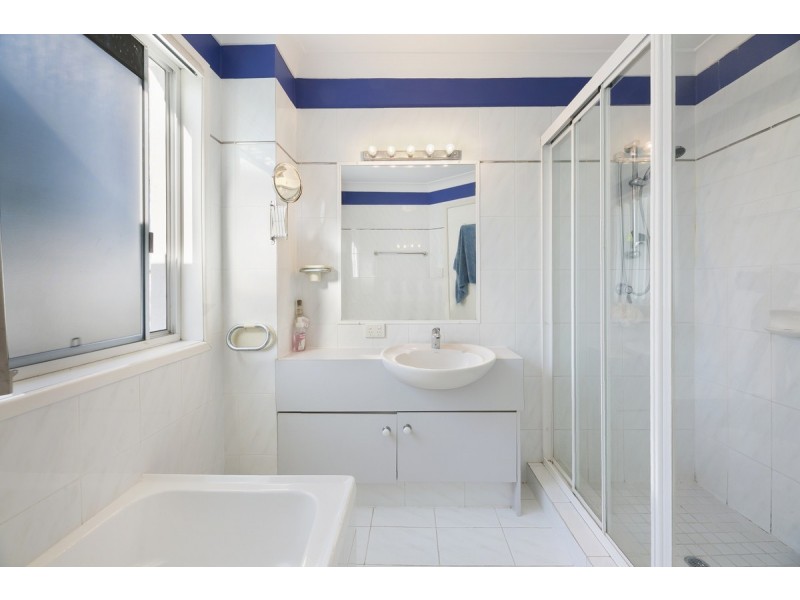 9/28 Chester Terrace, Southport QLD 4215