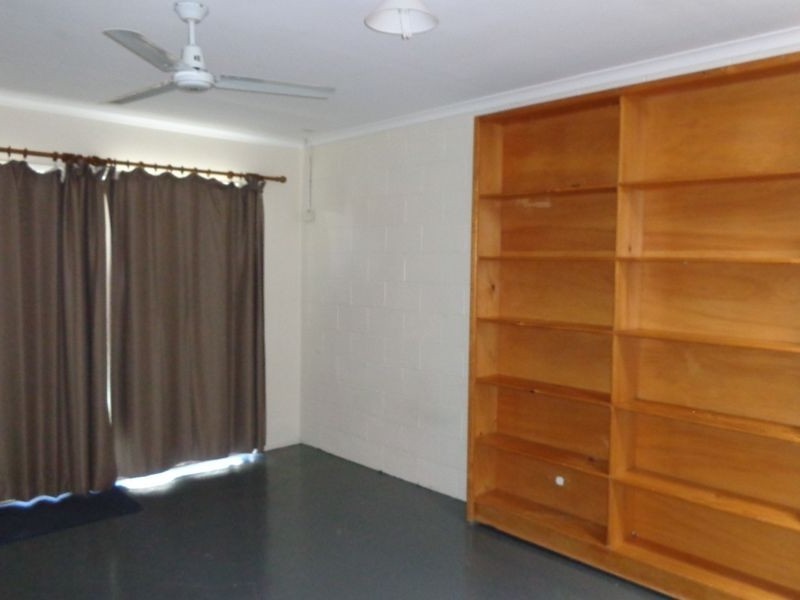 2/76 Botanical Drive, Labrador QLD 4215