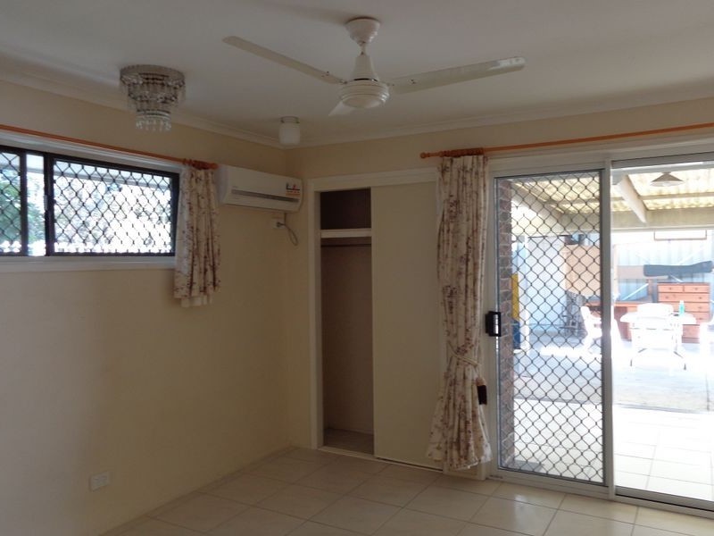 2/76 Botanical Drive, Labrador QLD 4215