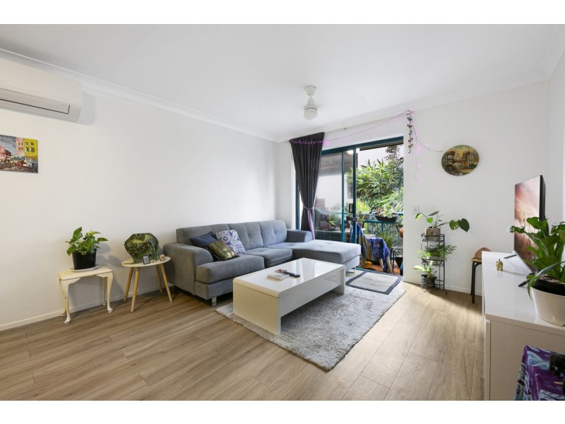 40/11-17 Philip Avenue, Broadbeach QLD 4218