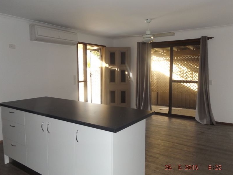 2/38 Morinda Way, Labrador QLD 4215